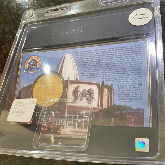 Pro Football Hall of Fame Coin - Picture 3 of 3